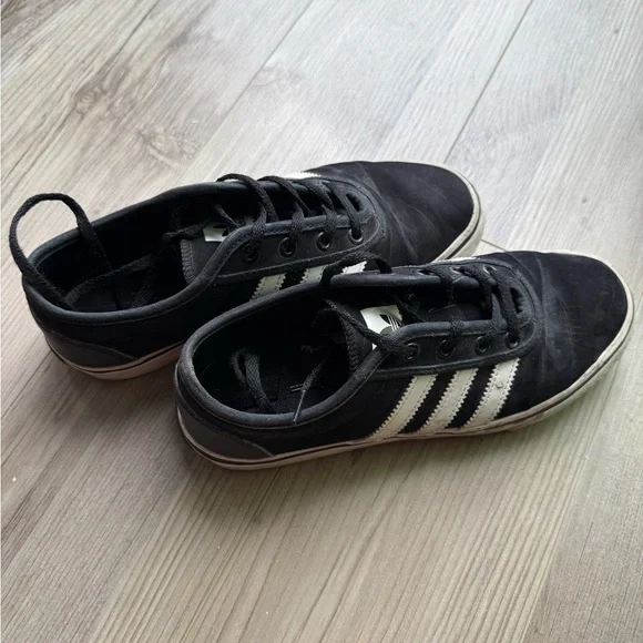 Adidas Adieaes Black and White Striped Sneakers Women’s 7.5 - Picture 2 of 2